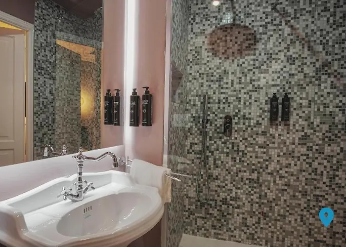 Triplyrooms Collection - Condotti