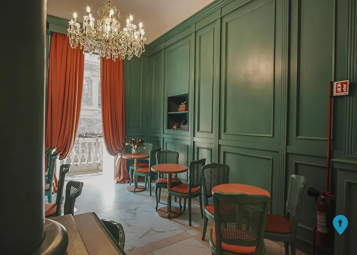 Triplyrooms Collection - Condotti Hotel *